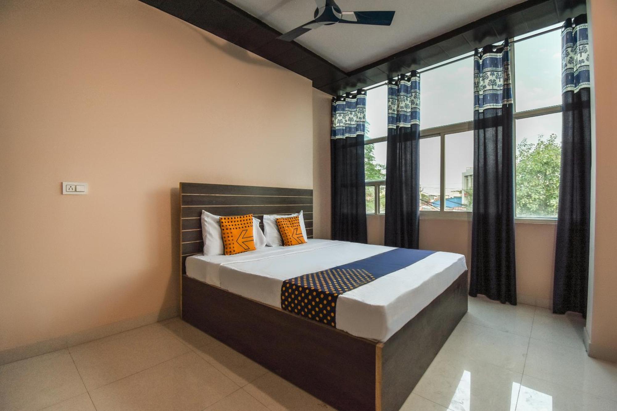 Hotel O Hi Tech Panchkula Εξωτερικό φωτογραφία