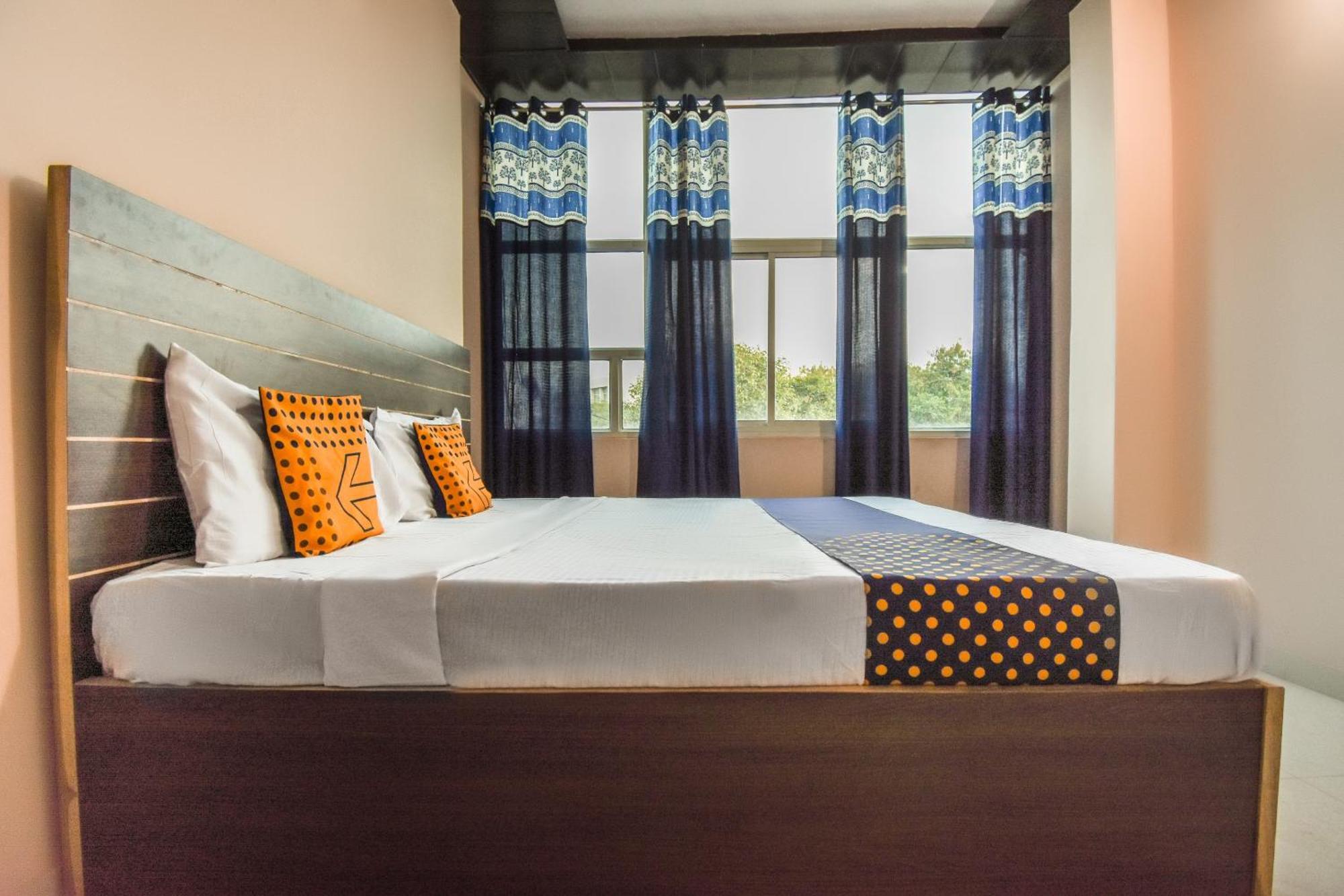 Hotel O Hi Tech Panchkula Εξωτερικό φωτογραφία