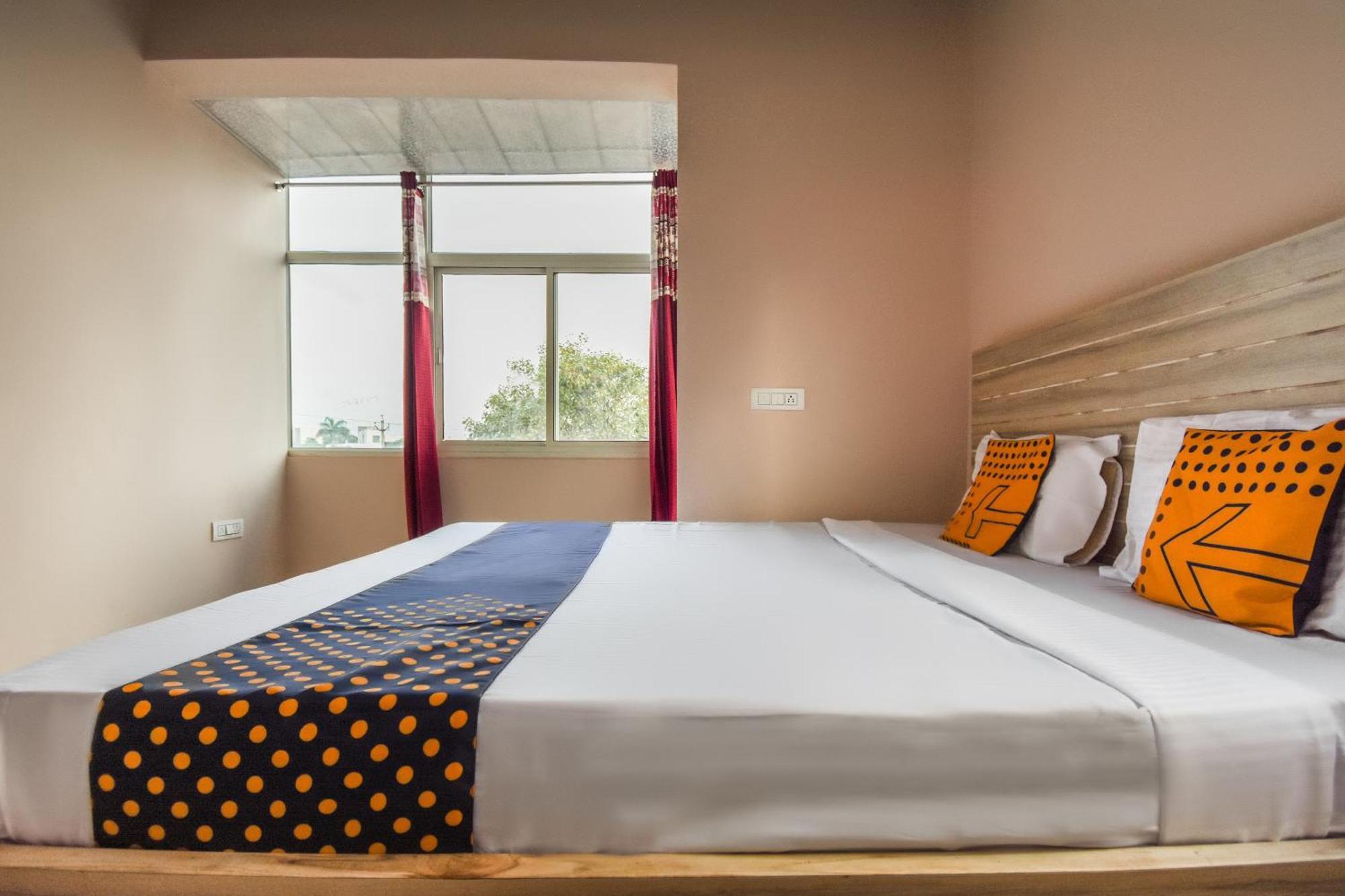 Hotel O Hi Tech Panchkula Εξωτερικό φωτογραφία